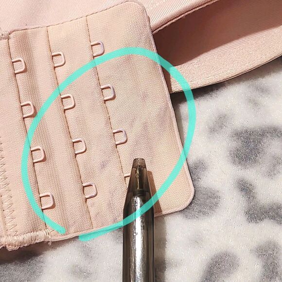 Vanity Fair Bra Size 44C 2pcs One Pink One White!! New Underwire Style 76080 - Picture 8 of 15